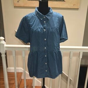 Time and Tru Denim Blue Button-Down Shirt
